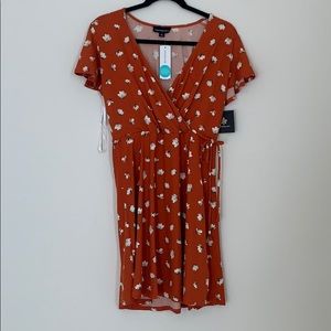 Short sleeve dress